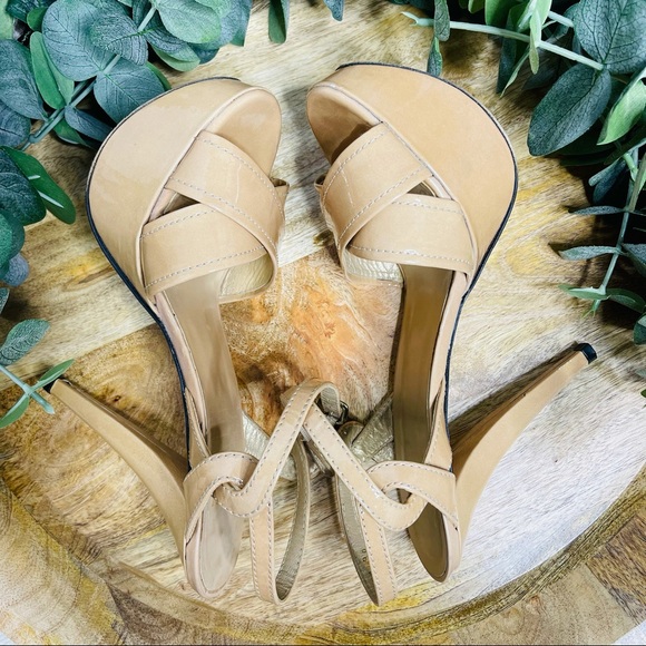 Stuart Weitzman - Nexus Platform Patent Sandals 8 - Picture 7 of 15